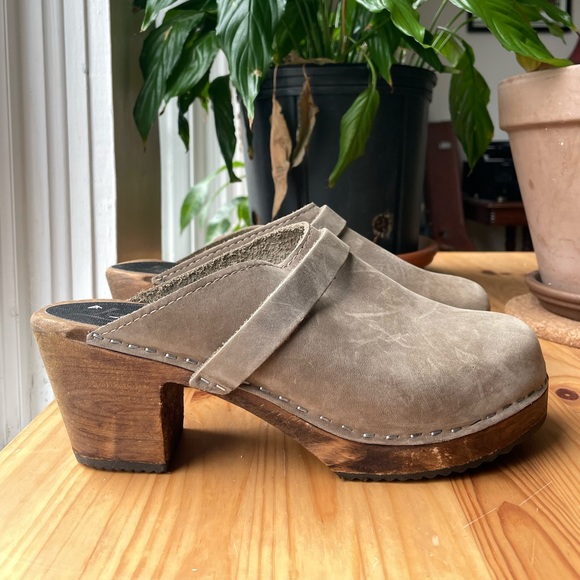 Lotta from Stockholm High Heel Taupe Nubuck Clogs - Picture 1 of 6